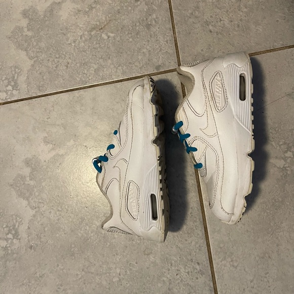 Kids Air Max - Picture 2 of 5